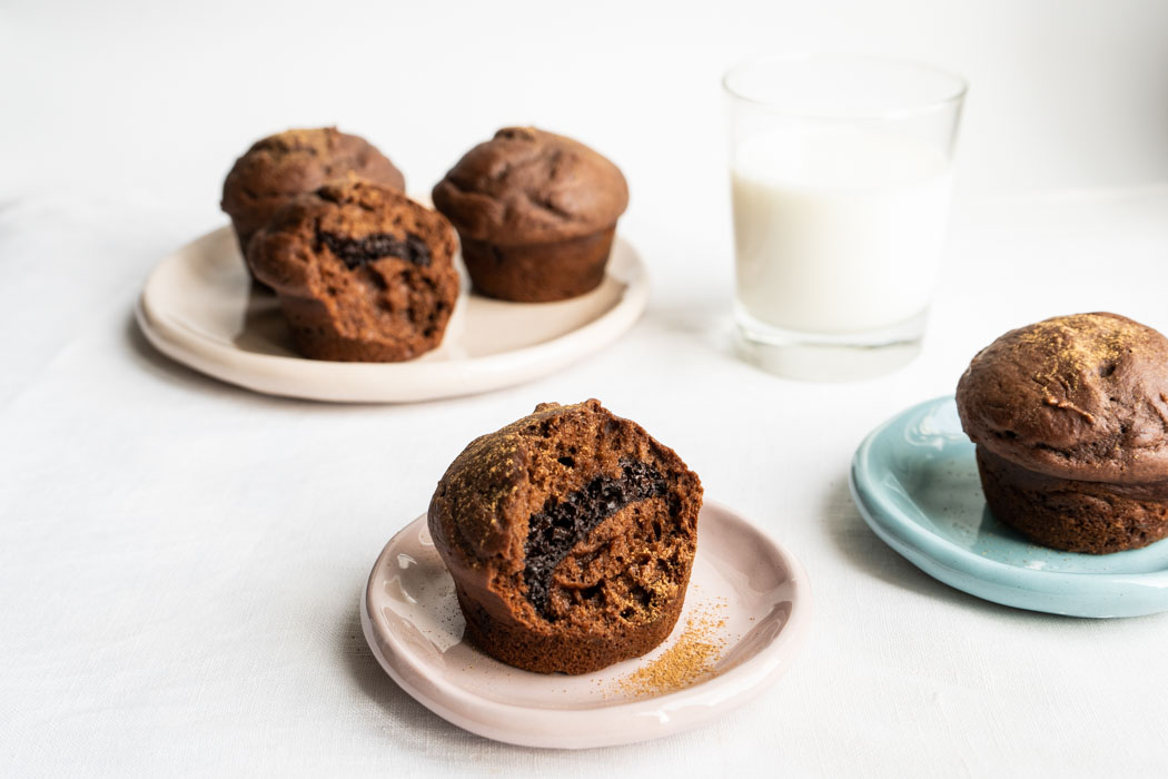 Fluffy chocolate muffins {vegan} - Marta's Plants