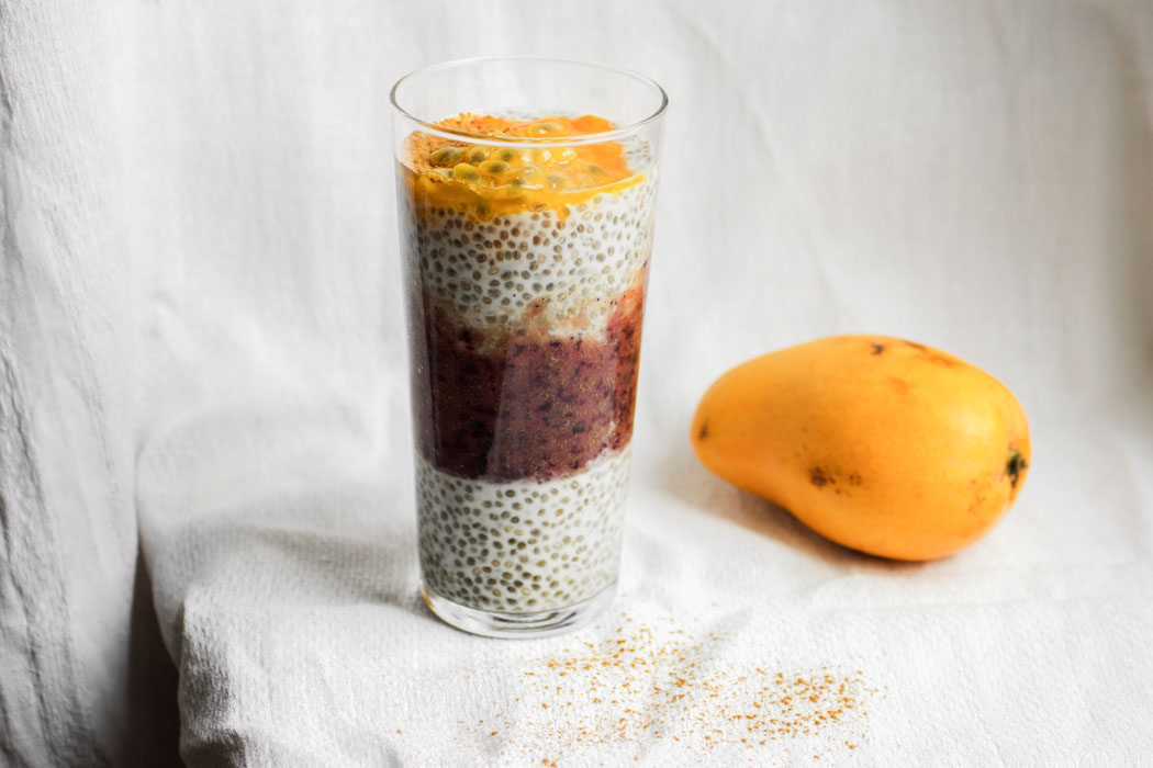 Blueberry and mango chia pudding {vegan + gluten free} - Marta's Plants